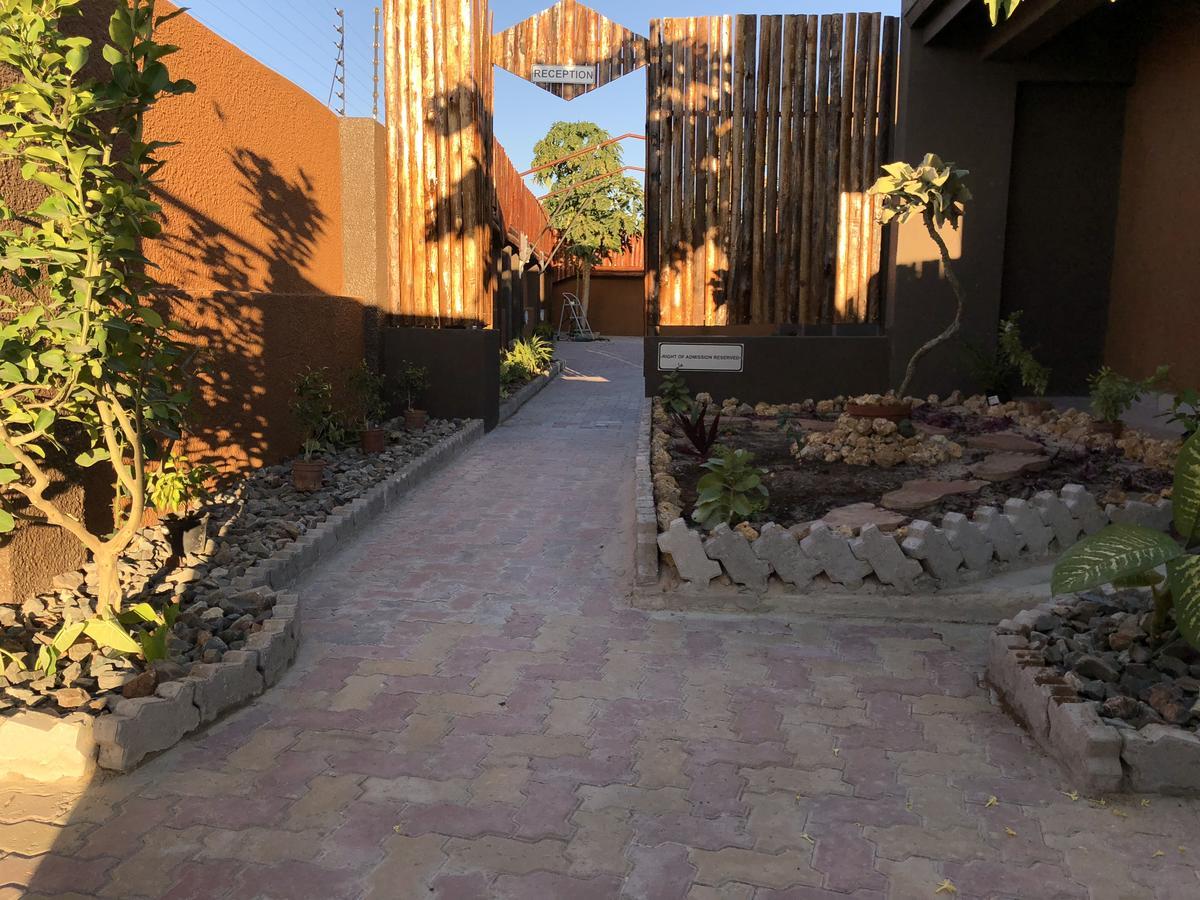 City Lodge Etosha Omuthiya ภายนอก รูปภาพ