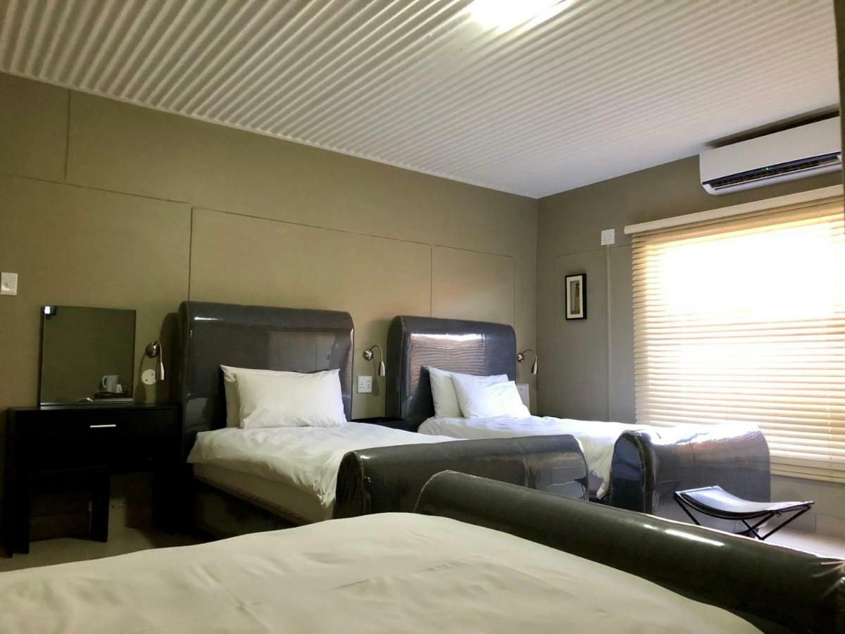 City Lodge Etosha Omuthiya ภายนอก รูปภาพ