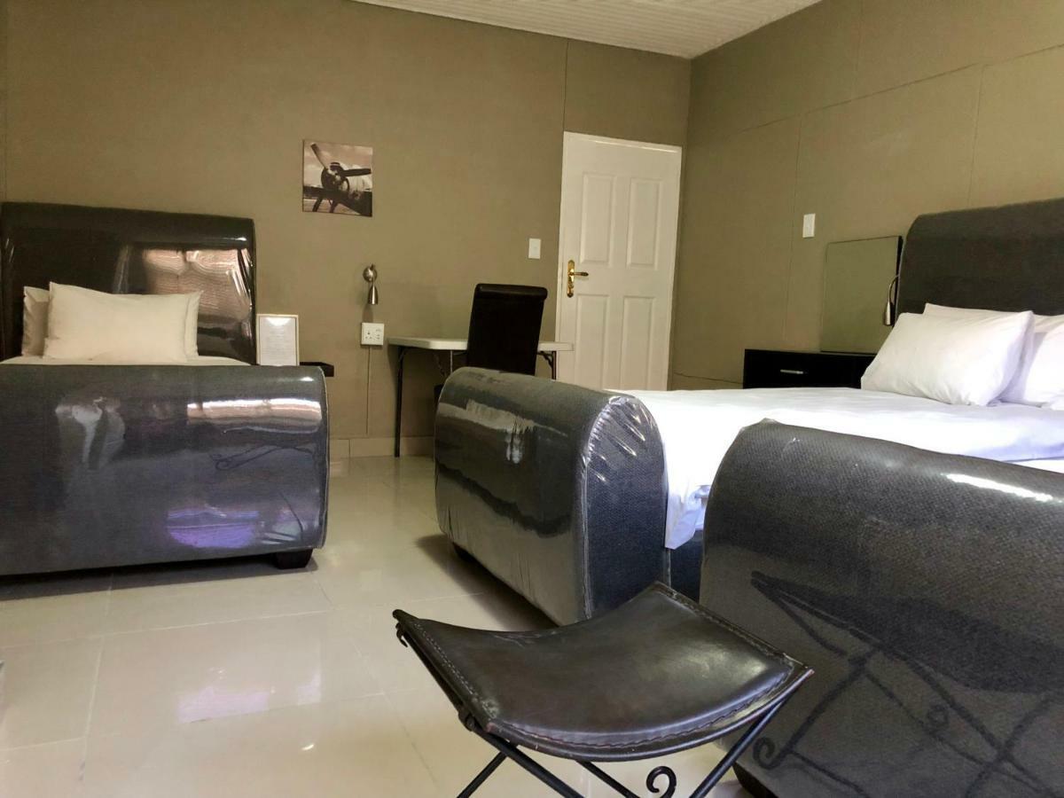 City Lodge Etosha Omuthiya ภายนอก รูปภาพ