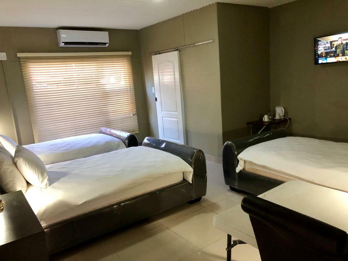 City Lodge Etosha Omuthiya ภายนอก รูปภาพ